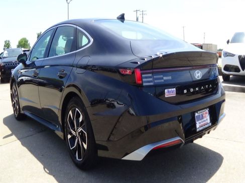 Used 2025 Hyundai Sonata SEL FWD image 8