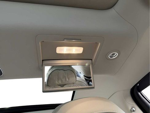 Used 2022 Bentley Flying Spur W12 image 61