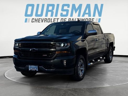 Used 2018 Chevrolet Silverado 1500 LT w/ All Star Edition image 2