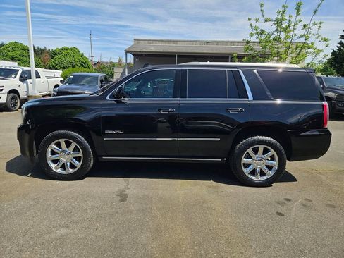 Used 2017 GMC Yukon Denali w/ Open Road Package AWD/4WD image 4
