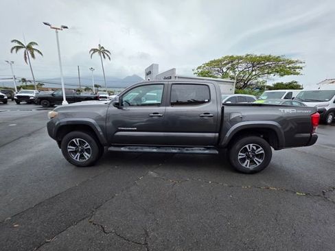 Used 2016 Toyota Tacoma SR5 image 4