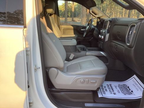 Used 2019 GMC Sierra 1500 SLT w/ SLT Convenience Package image 12