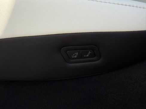 Used 2026 Tesla Model Y Long Range image 44