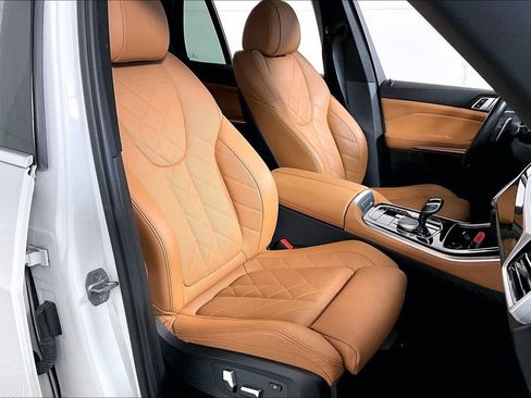 Used 2023 BMW X5 xDrive40i w/ Premium Package image 7