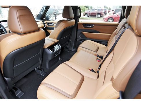 New 2026 Nissan Armada SL RWD image 12