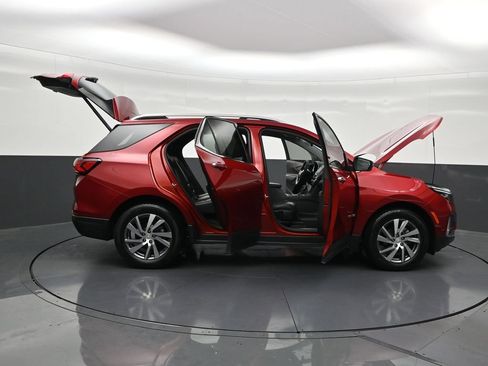 Used 2024 Chevrolet Equinox Premier FWD image 37