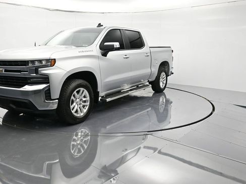 Used 2021 Chevrolet Silverado 1500 LT image 1