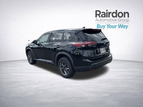Used 2024 Nissan Rogue S AWD/4WD image 5