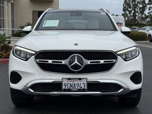 Used 2023 Mercedes-Benz GLC 300 4MATIC image 3