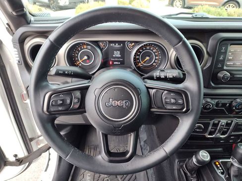 Used 2018 Jeep Wrangler Unlimited Sport S image 22