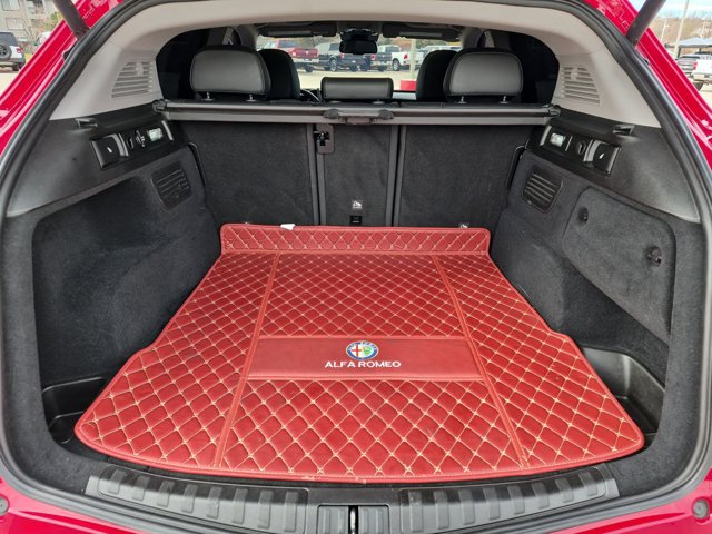Used 2020 Alfa Romeo Stelvio Ti w/ Active Blind Spot Package AWD/4WD image 6