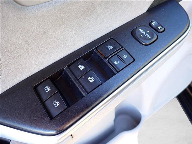 Used 2015 Toyota Camry XSE w/ Advanced Technology Package FWD image 11