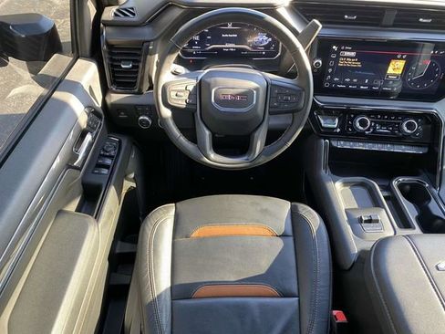 Used 2024 GMC Sierra 2500 AT4 w/ AT4 Premium Plus Package image 13