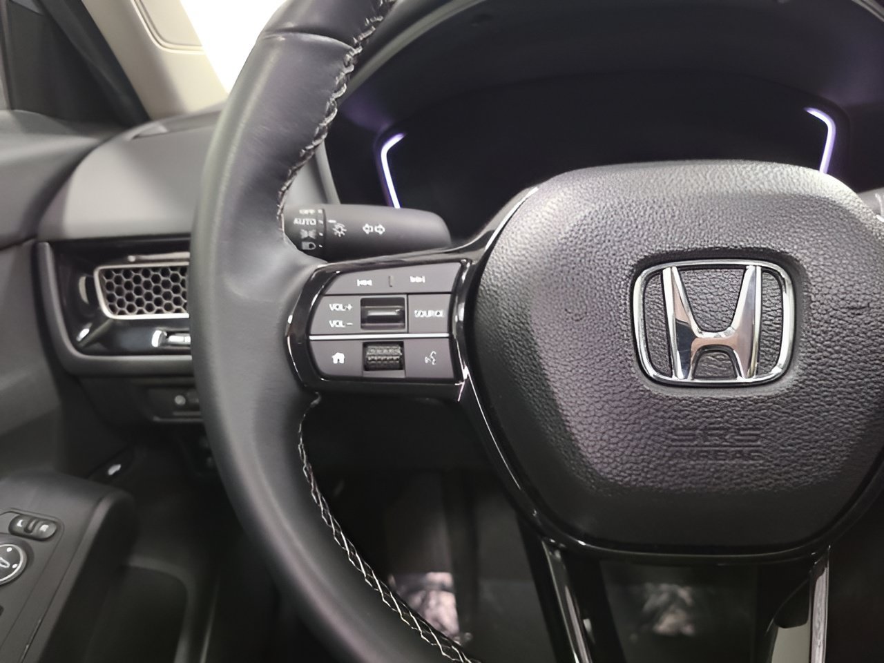 Used 2024 Honda Civic EX image 25