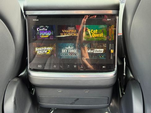 Used 2023 Tesla Model X AWD/4WD image 38