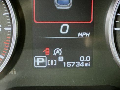 Used 2024 Subaru Crosstrek 2.0i Premium image 18