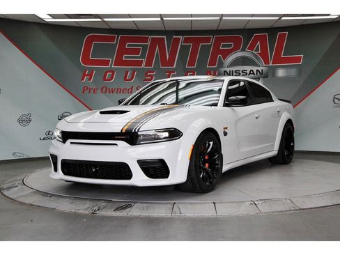 Used 2023 Dodge Charger Scat Pack RWD image 2