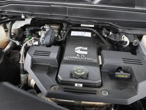 Used 2020 RAM 2500 Big Horn w/ Night Edition AWD/4WD image 24