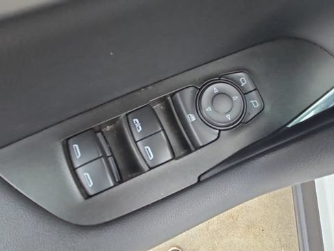 Used 2025 Chevrolet Blazer LT AWD/4WD image 13