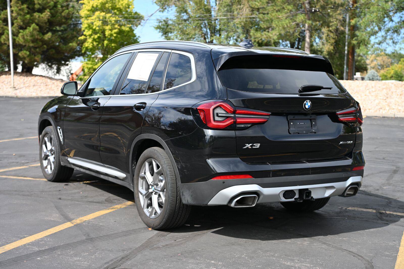 Used 2024 BMW X3 xDrive30i w/ Premium Package AWD/4WD image 3