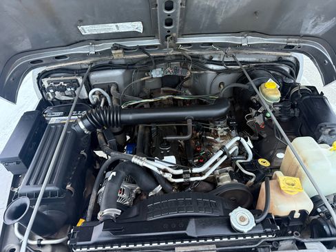 Used 2000 Jeep Wrangler Sport image 33