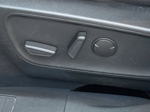 Used 2021 Ford Escape SEL image 25