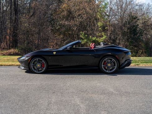 Certified 2024 Ferrari Roma Spider image 4