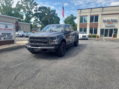 Used 2018 Ford F150 Raptor w/ Equipment Group 802A Luxury AWD/4WD image 3