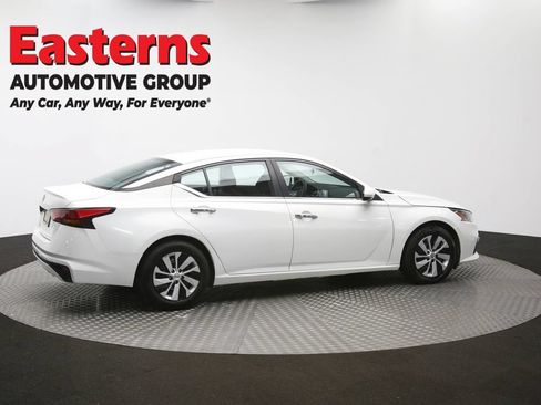 Used 2022 Nissan Altima 2.5 S FWD image 41