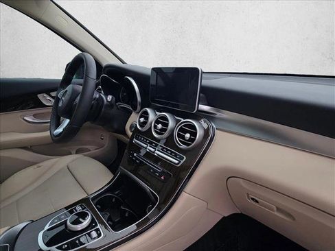 Used 2017 Mercedes-Benz GLC 300 image 18