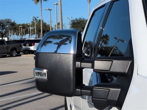Certified 2024 Ford F350 Platinum image 12