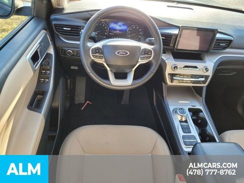 Used 2024 Ford Explorer XLT image 19