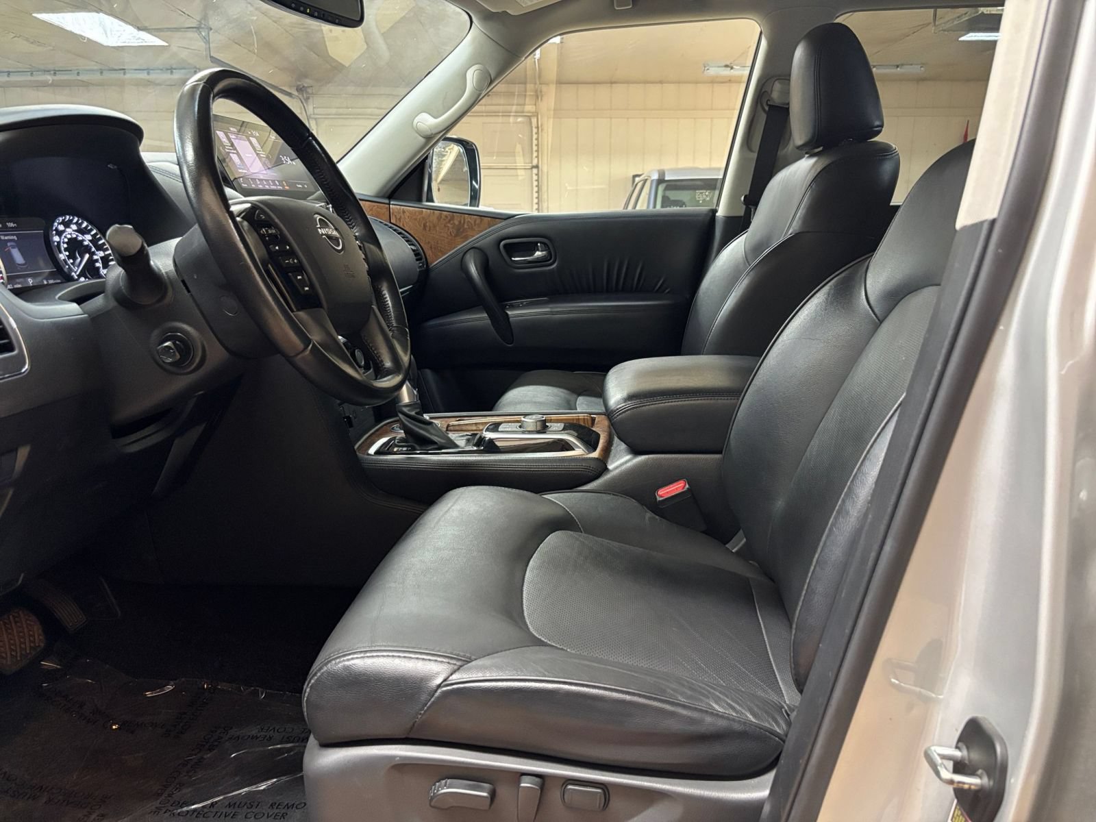 Used 2023 Nissan Armada SL AWD/4WD image 29