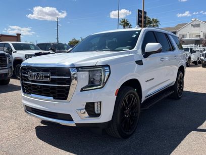 Used 2024 GMC Yukon SLT w/ SLT Premium Package
