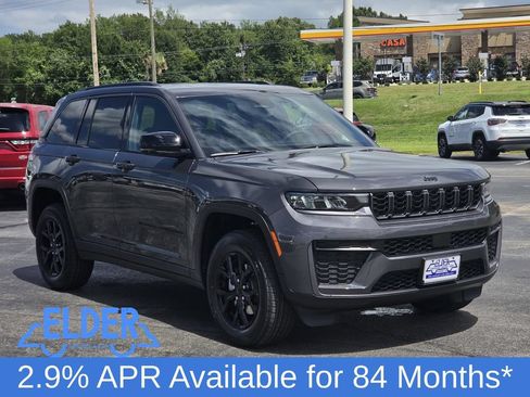 New 2026 Jeep Grand Cherokee Altitude RWD image 1