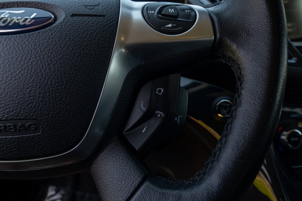 Used 2013 Ford Escape Titanium w/ Parking Technology Pkg FWD image 26