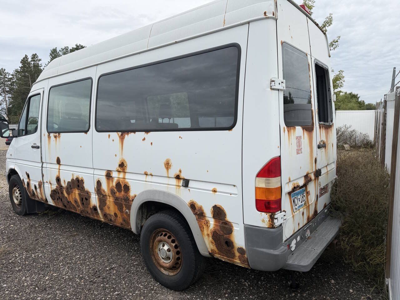 Used 2006 Dodge Sprinter 2500 w/ PWR Convenience Group RWD image 3