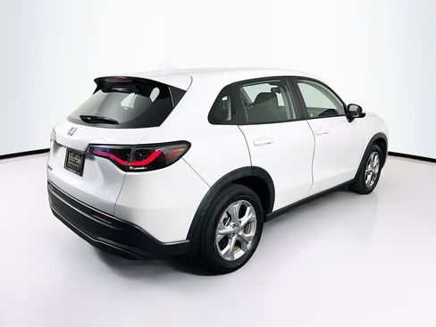 Used 2023 Honda HR-V LX image 9