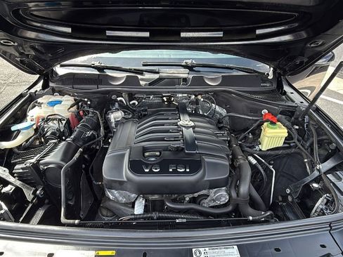 Used 2014 Volkswagen Touareg VR6 image 27