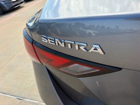 Used 2022 Nissan Sentra SV FWD image 10