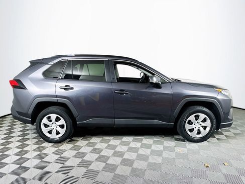 Used 2020 Toyota RAV4 LE w/ Carpet Mat Package image 8