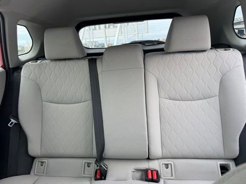 Used 2022 Toyota Corolla Cross LE image 12