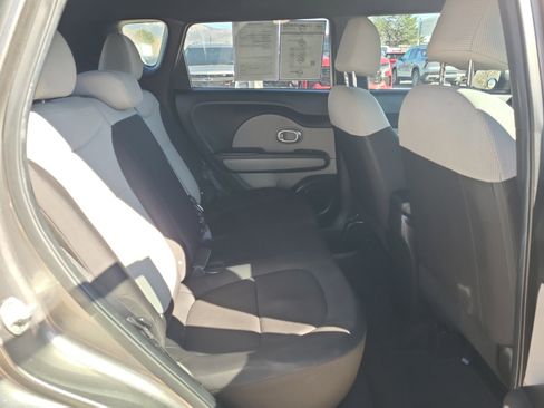 Used 2018 Kia Soul w/ Convenience Package image 28