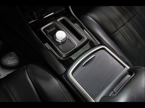 Used 2016 Chrysler 300 S w/ 300S Premium Group image 16