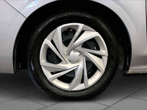 Certified 2024 Subaru Impreza 2.0i image 10