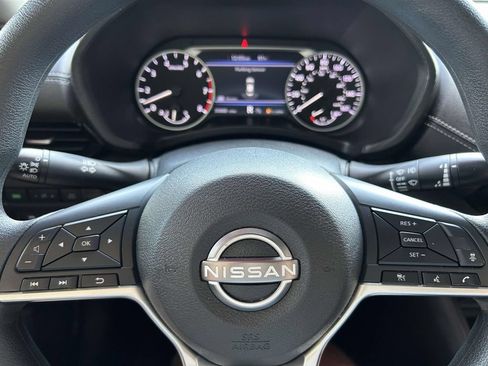 Used 2025 Nissan Sentra SV FWD image 24