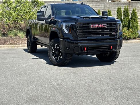 New 2026 GMC Sierra 2500 AT4X AWD/4WD image 2