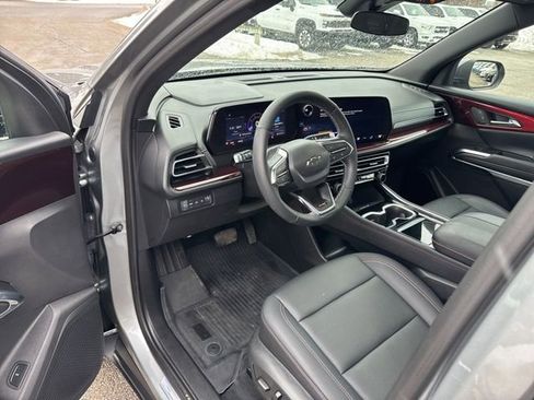 Used 2025 Chevrolet Traverse Z71 w/ Driver Confidence Package image 54