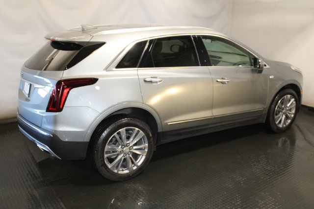Certified 2024 Cadillac XT5 Premium Luxury AWD/4WD image 5