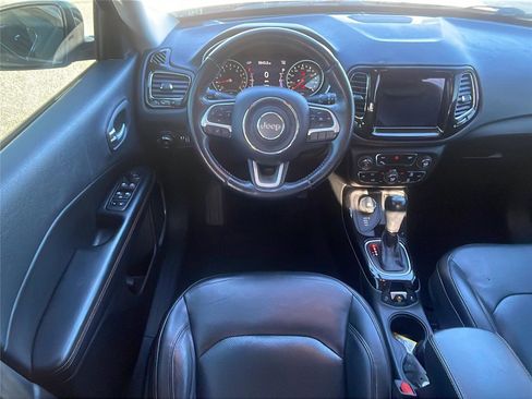 Used 2018 Jeep Compass Limited w/ Navigation Group image 19